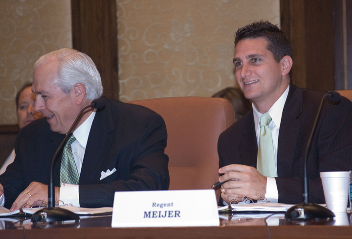 Regent Powell (left) and Regent Meijer at a Board Meeting in July 2009